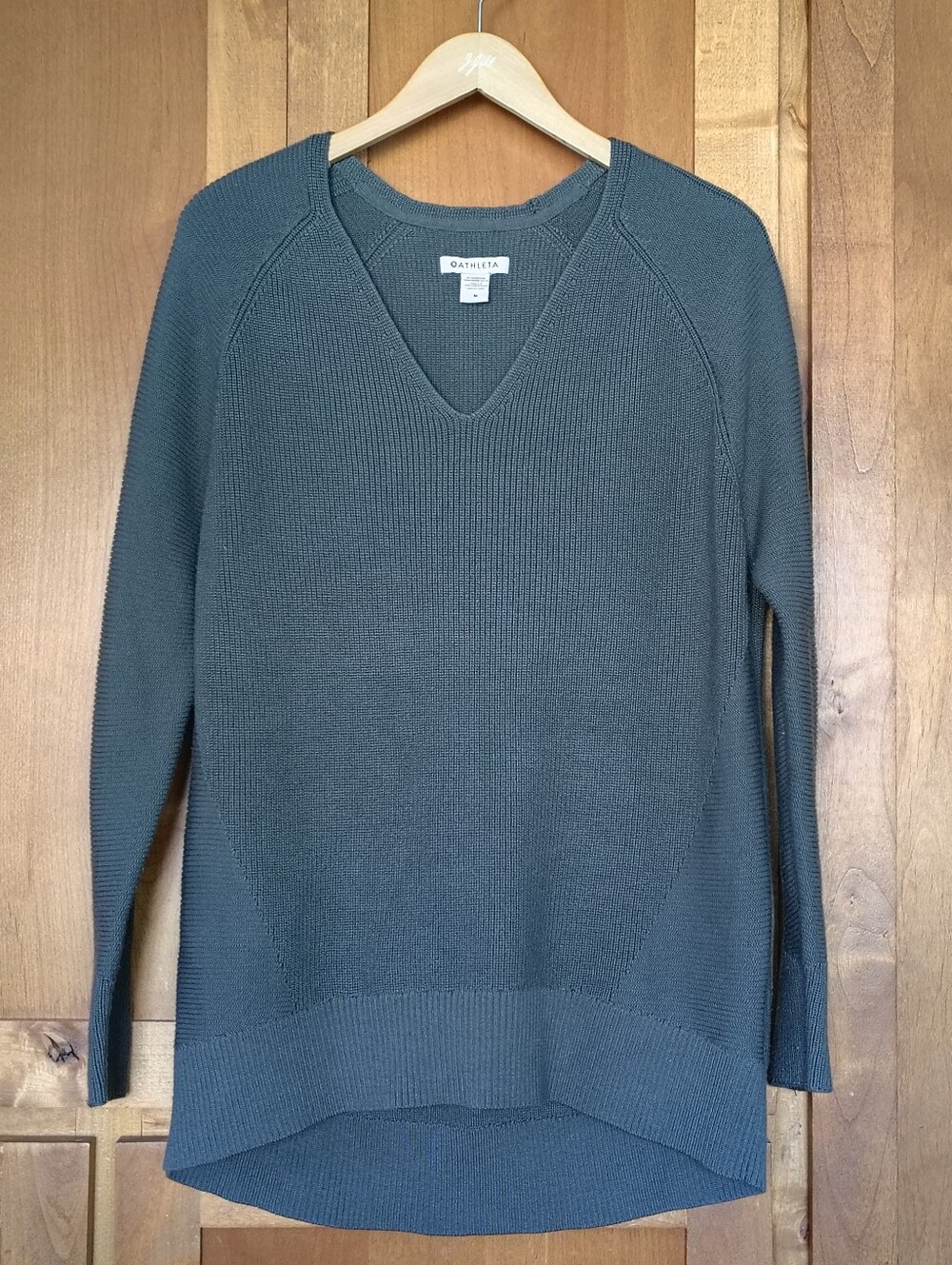 Athleta Hanover V-Neck Sweater Merino Wool Blend Grey Size M